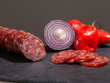 Lade das Bild in den Galerie-Viewer, Salami mit Chili