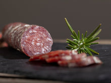 Lade das Bild in den Galerie-Viewer, Salami mit Hirsch